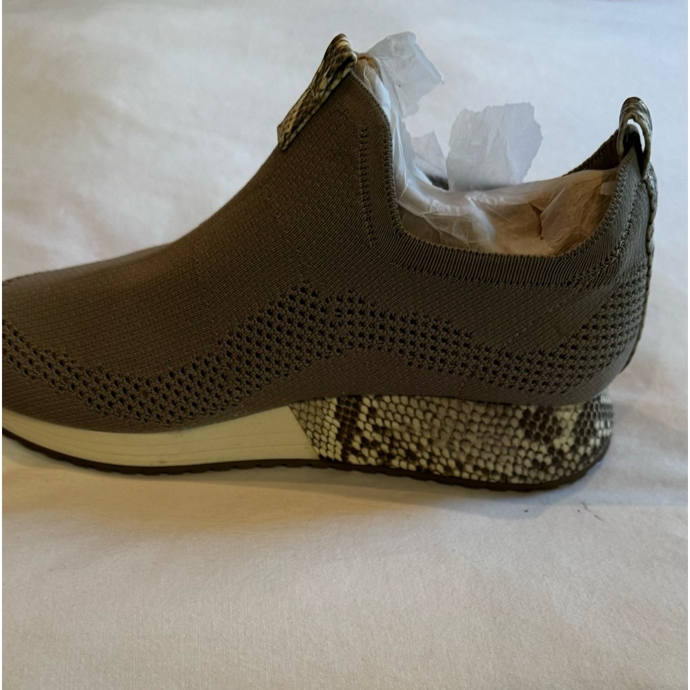 Pringer BareTraps slip on shoes, never worn. Still have the original box.